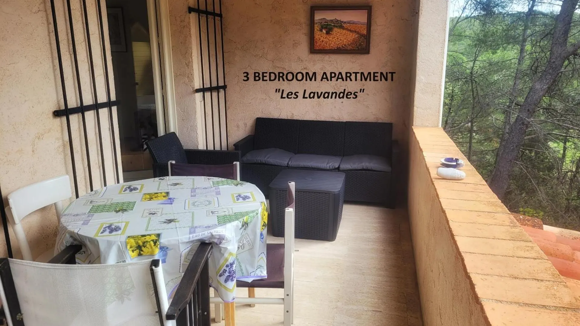 Gites Les Dryades, Au Calme, Entre Oliviers Et Piscine Salernes Hébergement de vacances